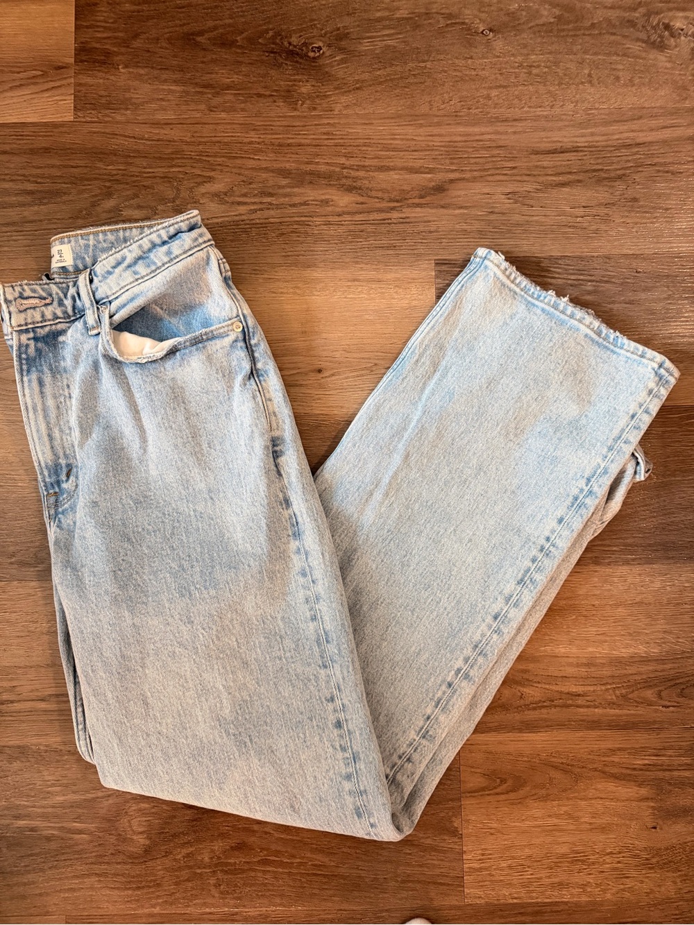 Abercrombie & Fitch Light Blue 90s Relaxed High Rise Jean- CURVE LOVE